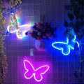 Miniatyrbillede 5 af 5: Dekorativ Neon Sommerfuglformet Hængende Lys - 15.4*22.6cm - Lyserød