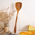 Miniatyrbild 5 av 5: 1 styck träspatel för matlagning, tre hål, non-stick