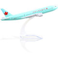 Miniatyrbild 1 av 5: Boeing 777 Kanada 1/400 Diecast Metallflygplansmodell med Stativ - Flygbolag Legering Modellplan (6 tum Lång) Display