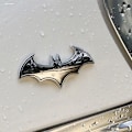 Pikkukuva 2 / 5: 3-osainen 3D-metallilepakkoauton logotarrat Batman-merkki takana