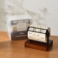 Miniatyrbilde 2 av 5: Roterende Evigvarende Skrivebords Kalender, Trehjulkalender Måned Uke Dag Datovisning for Hjemmekontor, Gjenbrukbar Påminnelse
