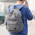 Pikkukuva 4 / 5: Reppu, Canvas Business Travel Backpack, Oppilaitoskoululaukku, Läppärireppu, Ulkoinen USB-latauslaukku kuulokeliitännällä (Harmaa)