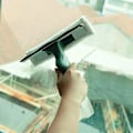 Miniatyrbild 5 av 5: 3 i 1 Fönsterrengöringsspray Torr Skrapa Funktioner Förstoftande Munstycke Flaska Torkare Mikrofiberduk Pad Kit Bilglas Rengöringsborste
