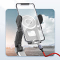 Miniatyrbilde 4 av 5: Mobiltelefonholder i bilen med sugekopp for store varebiler