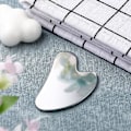 Pikkukuva 3 / 5: Ruostumattomasta teräksestä valmistetut Gua Sha -kasvovälineet, kaulahierontavälineet (hopea)