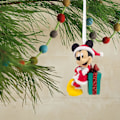 Miniatyrbilde 5 av 5: Mickey Mouse og Gave Julepynt