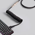 Pikkukuva 3 / 5: Kierretty USB-C-kaapeli pelikäyttöön tarkoitetuille näppäimistöille