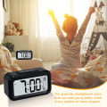 Miniatyrbilde 3 av 4: Digital vekkerklokke, liten batteridrevet kontorklokke,