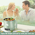 Miniatyrbillede 5 af 5: Smart Mini Hot Pot med Timer og Automatisk Afbrydelse 1,2L Non-Stick Hurtig Noodle Cooker med Rustfrit Stål Dampkurv B