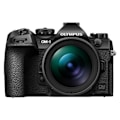 Miniatyrbild 1 av 4: OM-SYSTEM Om-1 Utrustad med Micro Four Thirds-system, M.Zuiko Digital Ed 12-40mm f2.8 Pro II-objektiv, BSI-staplad sensor