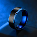 Miniatyrbillede 4 af 6: Aristocratic Domination Sort Ring - Elegante blå accenter til kr 8mm blå og sort nr. 8