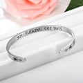 Miniatyrbilde 1 av 6: Titanstål C-formet Inspirerende Armbånd - Fortsett å skyve fremover stål farge A
