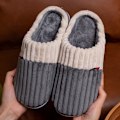 Pikkukuva 1 / 6: fluff tossut lämpimät tossut sisätossut grå 42-43 (indvendig 27 cm)