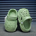 Miniatyrbild 1 av 7: mjuka tofflor slider sandaler skor foppatofflor barntofflor fopp grön 210