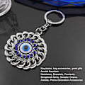 Miniatyrbillede 7 af 8: 2 stk. Ondt Øje Nøglering Openwork Rundt Snoet Diamant Tyrkiet Blå Ondt Øje Amulet Nøglering Taske Charm Dekor