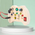 Miniatyrbillede 6 af 10: Elektronisk BusyBoard Toddler LED-lys BusyBoard Træ Fysisk uddannelse Legetøj Plade omskifter Montessori Busy Cube - Perfet