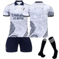 Miniatyrbilde 1 av 3: Sesong 22-23 Real Madrid Dragon Pattern Football Shirt - Perfet Unnumbered L
