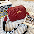 Pikkukuva 2 / 6: Naisten kirjonta Pienet PU-nahkaiset Crossbody Laukut Muoti Causal - Perfet Red