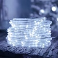 Pikkukuva 1 / 4: LED-aurinkoenergiaköysivalot Vedenpitävät Sisä- ja Ulkokäyttöön Köysivaloketju Valonauha Ulkokäyttöön, Puutarhaan - Valkoinen 20m 200 Valoa - Perfet