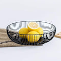 Miniatyrbilde 5 av 6: Fruktkurv Mote Svart Rund Openwork Metall Dekorativ Frukt - Perfet