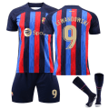 Miniatyrbild 1 av 3: Barcelona Home Barn/vuxen fotbollströja nr 9 - Perfet Lewandowski kids 28(150-160cm)