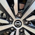 Miniatyrbillede 2 af 3: Til Nissan 40342-6RA1A 6,3CM Ydre Diameter Bilhjul Fælg Center Navkapsel Dæksel Logo Emblem Badge - Perfekt