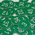 Miniatyrbilde 5 av 5: Nummererte merkelapper - Graverte nummererte merkelapper, ID-merkelapper, nøkkelmerkelapper uten hull - Perfekt 51-100 Green