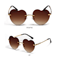 Pikkukuva 4 / 10: Heart Sunglasses Naisten aurinkolasit CLEAR BLUE- Perfet Clear Blue