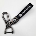 Miniatyrbillede 1 af 5: Bil Cykel Nøglering Metal Finish | Robust Nøglering | Nøglering og Krogbeslag - Perfekt Silver Hardware Toyota