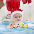 Miniatyrbilde 6 av 6: Christmas Gummi Duck 20 stk Mini Ducking Toy Gutter Jenter Float Bath Julepynt gave til Ducking - Perfet