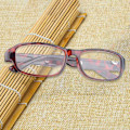 Pikkukuva 3 / 5: Lukulasit +4,5 +5,0 +5,5 +6,0 astetta Optiset linssit - Perfet Red Unisex