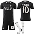Pikkukuva 1 / 2: 25-26 Real Madrid Lasten Aikuisten Musta Jalkapalloharjoittelu Jersey Setti (Sisältää Sukat)- Perfet No.10 Modric L