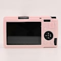Pikkukuva 4 / 5: Ricoh GR IIIx ja GR III -kameroille tarkoitettu naarmuuntumaton silikoninen suojakotelo - Savunpunainen - Perfet Smoky Pink