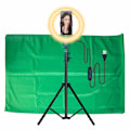 Pikkukuva 1 / 3: United VMS2382 Video Maker Set, jossa on rengasvalo & tausta