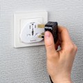 Pikkukuva 8 / 9: HAMA Traveladapter Type E/F Universal World-EU White