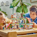 Pikkukuva 4 / 9: LEGO Friends 42604  - Heartlake Cityn ostoskeskus
