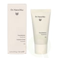 Pikkukuva 3 / 4: Dr. Hauschka Foundation 30 ml #04 Hazelnut