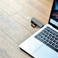 Miniatyrbild 7 av 9: LogiLink USB-hub (USB 3.2 Gen2) Minneskortsläsare/USB-A