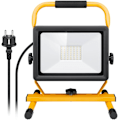 Pikkukuva 2 / 10: Goobay LED-konstruktionsstrålkastare med bas, 50 W med 4250 lm och kallvitt ljus (6500 K), lämpligt för inomhus- och utomhusbruk (IP65)
