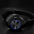 Pikkukuva 2 / 5: Korvan peittävät Bluetooth-kuulokkeet mikrofonilla, kokoontaitettavat