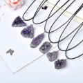 Miniatyrbild 3 av 5: Ametist Cluster Stone Halsband Raw Crystals Heal Stone hänge