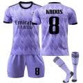 Miniatyrbillede 1 af 2: Ny sæson 2022-2023 Real Madrid fodboldtrøje fodbolddragter KROOS 8 Kids 26(140-150CM)