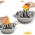 Miniatyrbild 4 av 5: Rostfri citronpressare, juicepress med skålbehållare