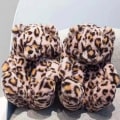 Miniatyrbilde 1 av 11: Mub- Teddybjørn tøfler Søte teddybjørn plysj tøfler for gutter og jenter hjem varme bomull tøfler Leopard print 36-41