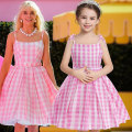 Miniatyrbillede 2 af 5: 2023 Barbie Film Margot Robbie Barbie Rosa Rutig Lang Kjole Outfits Cosplay Kostume Prinsesse Pigekjole -a 100cm
