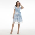 Miniatyrbilde 5 av 5: Kvinners Dirndl Midikjole Dirndl Kjole 3-delt Kostyme Kjolesett Inkludert Blonder Dirndl Forkle Kostyme Mote For Ølfestival -a light blue M