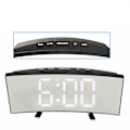 Miniatyrbild 1 av 5: Digital LED Väckarklocka Termometer Snooze Mirror Display Kalender Temperatur
