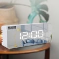 Miniatyrbillede 4 af 5: Rektangulær Firkantet Multifunktionel LED Display Vækkeur til Hjemmet Red