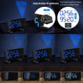 Miniatyrbilde 3 av 5: Radio Vekkerklokke med Takprojeksjon, Vekkerklokke Projektor Tak med FM-radio, Stor LED Cran Display 12/24t USB Ladeport Doble Lyssterke Frontlykter