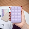 Pikkukuva 4 / 5: BFK01 3D-ruudukkokuvioinen puhelimen takakorttiteline, itseliimautuva PU-nahkainen korttitasku - Vihreä Multicolor Purple